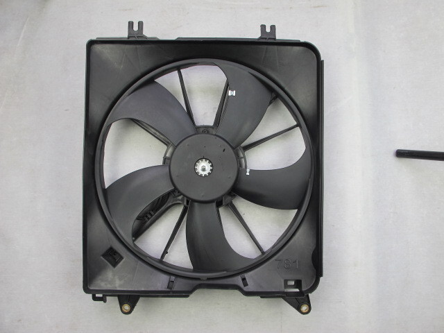 Cung cấp cho 18 chủ thể CRV, fan hâm mộ lò sưởi, quạt xe hơi.