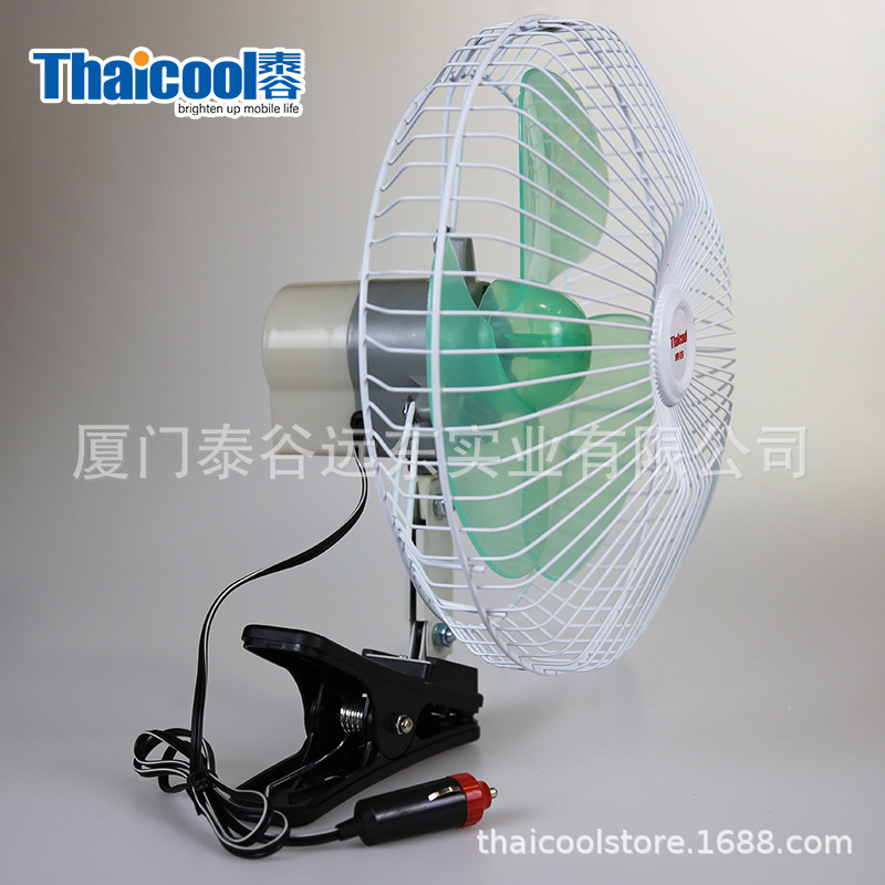 Một chiếc xe nhẹ 12v với một fan hâm mộ ít tiếng gió