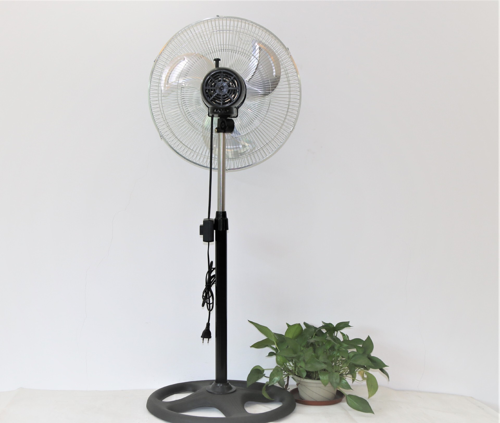 18遙控工業落地扇  18寸工業電風扇 stand fan 遙控風扇 家用風扇