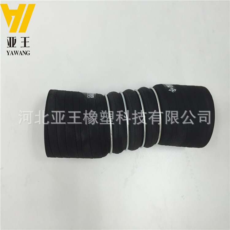 High-temperature silica tubes, 90 degrees of silica tubes in car water tanks, all kinds of car silica tubes.