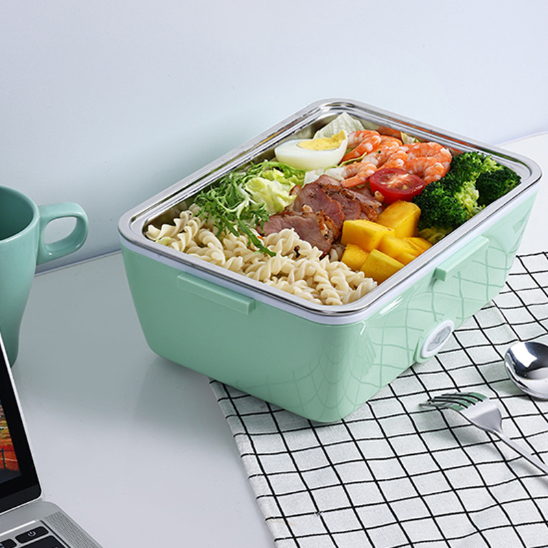 Một lượng lớn các thợ điện trong nhà bếp có thể được gắn vào chiếc xe không gỉ để phân phát quà từ hộp ăn trưa nóng và nóng của chính mình.