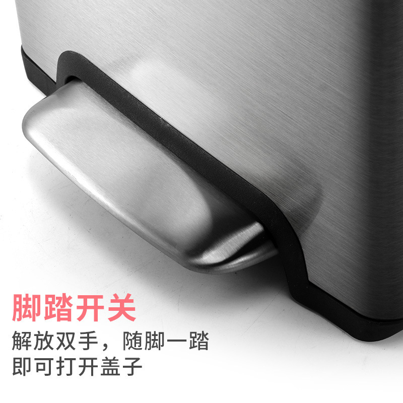 Thùng rác thép không gỉ xây 15L trong phòng khách của nhà bếp Châu Âu.