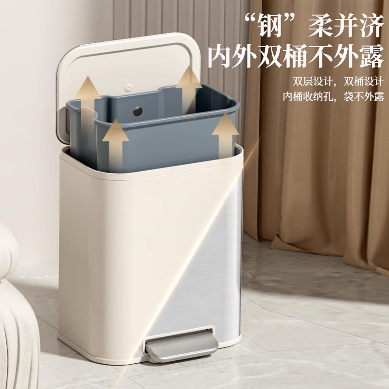 Một cơn gió bắc đơn giản với một lượng lớn thép không gỉ và một bàn đạp rộng thùng rác.
