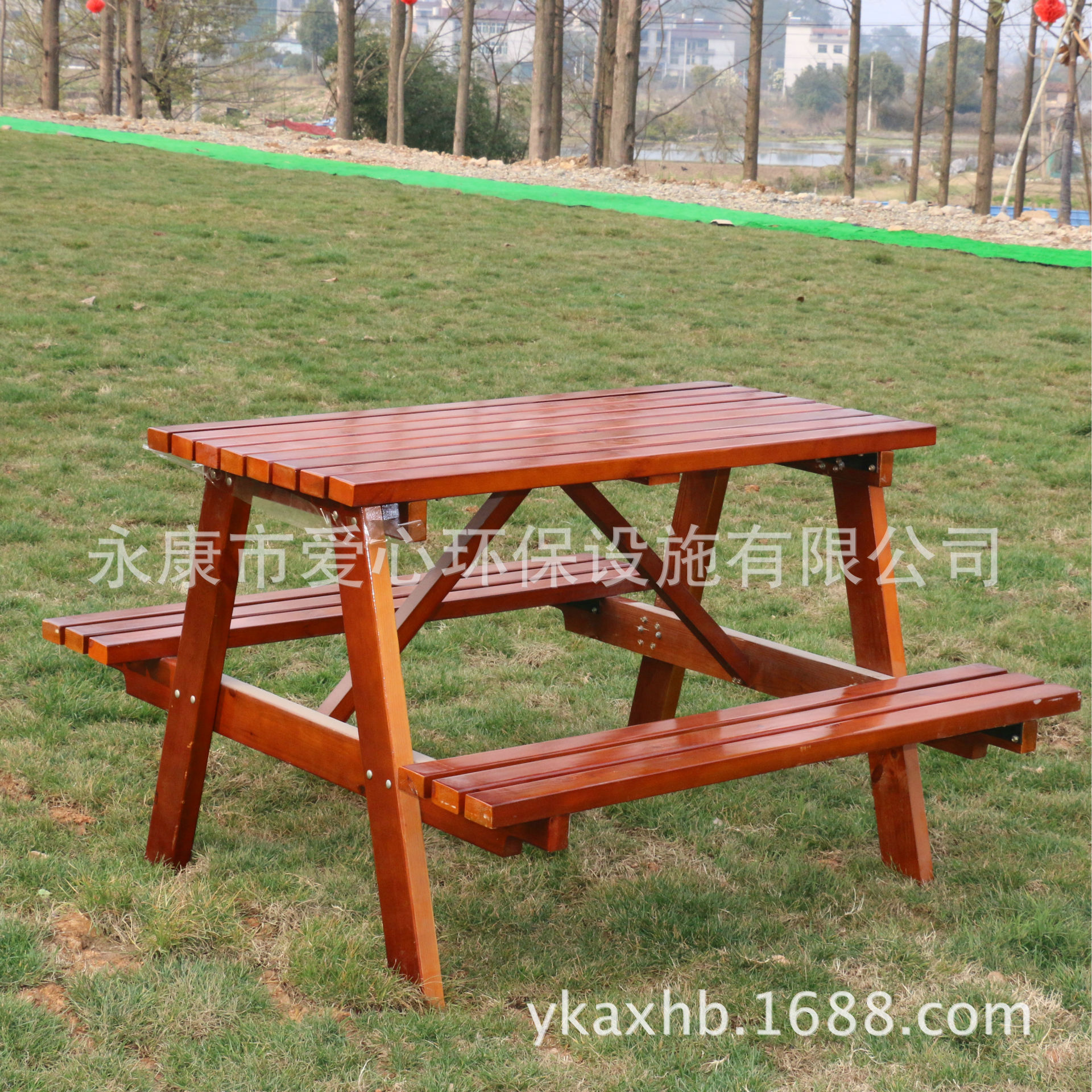 Outdoor tables and chairs in the courtyard.