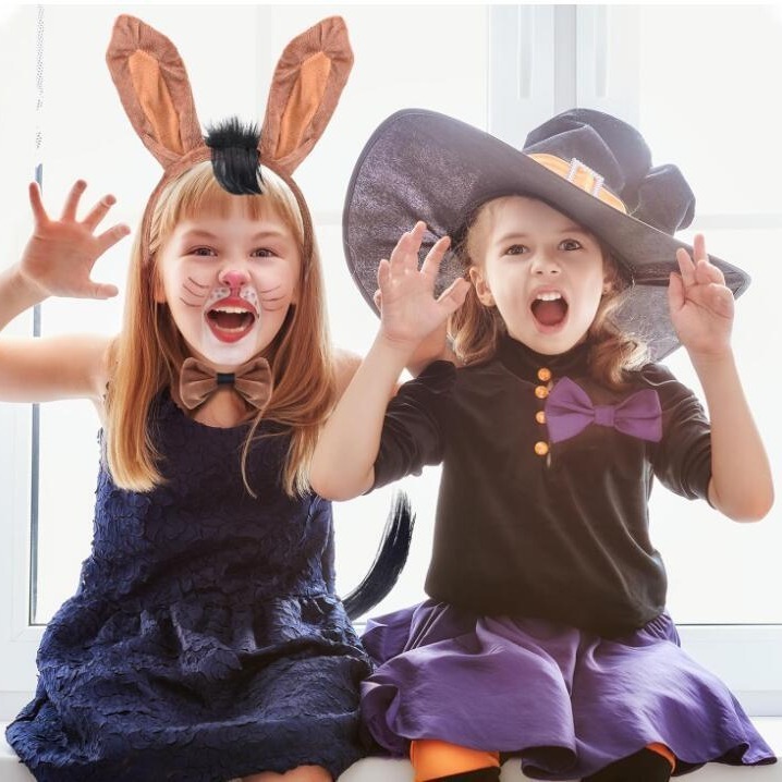 Lừa phù hợp, tai lừa có mũi đuôi và nơ, vũ khí cho Halloween.
