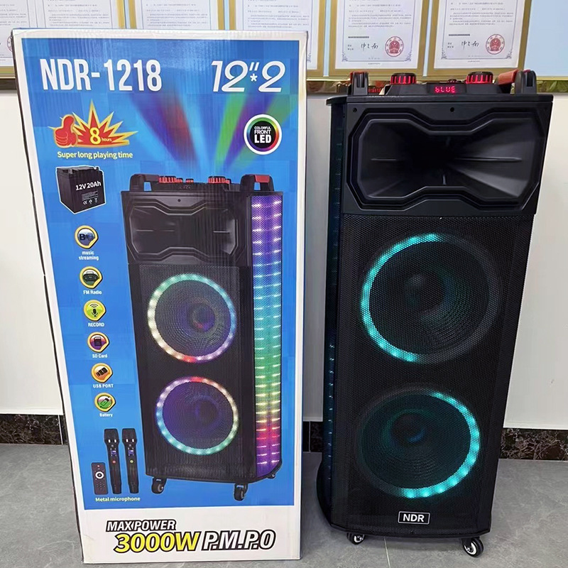 2 tá inch âm thanh của răng xanh bên ngoài nhà với quảng trường K- Down Lightbox với Super-heavy bass.