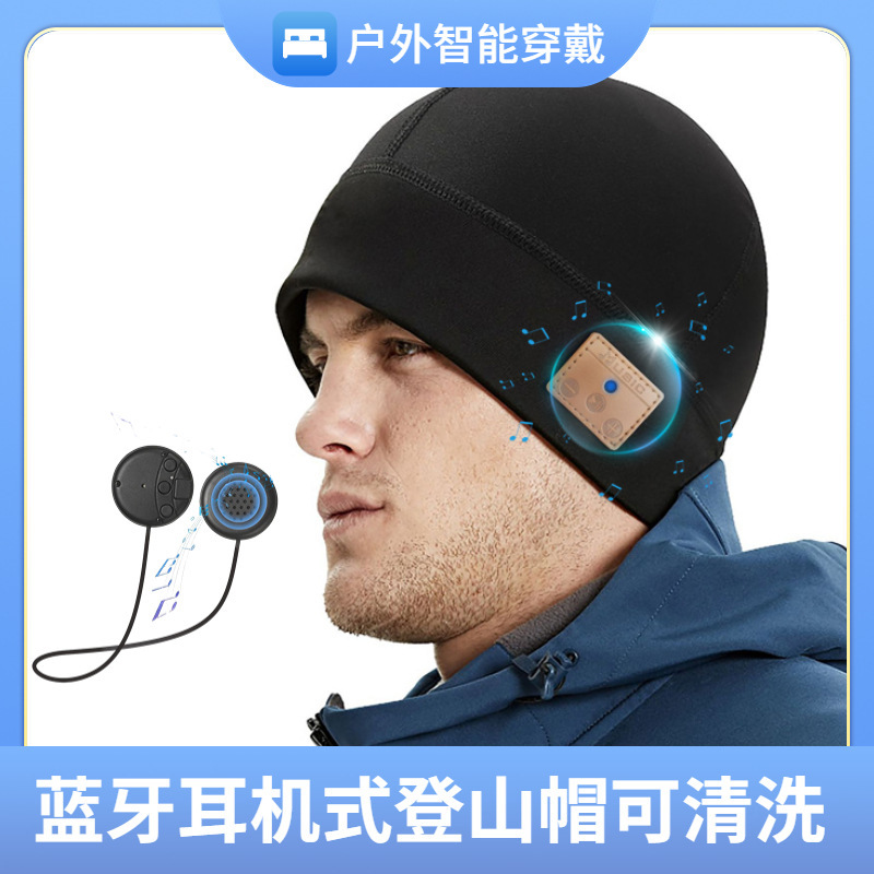 Một chiếc xe kem chống muỗi mới của Răng Xanh trên một chiếc mũ xanh chống muỗi.