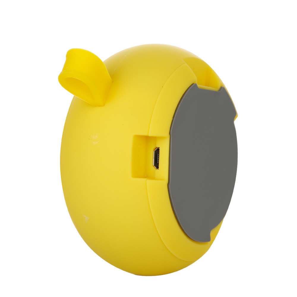 Một ngôi nhà thông minh đĩa màu Q3 có xe âm thanh nhỏ bluetooth mang theo một hộp âm thanh mini di động