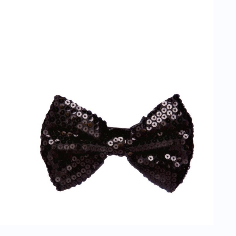 Huy hiệu mới của vương miện, Minika, với cung trên tóc Mickey và tai con chuột dễ thương.