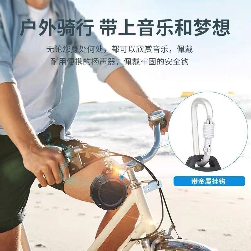 Âm thanh núi mới, cắm trại cho những khẩu đại bác chống nước, sau đó cắm vào một lá bài để ngăn chặn sự sụp đổ của Răng xanh.