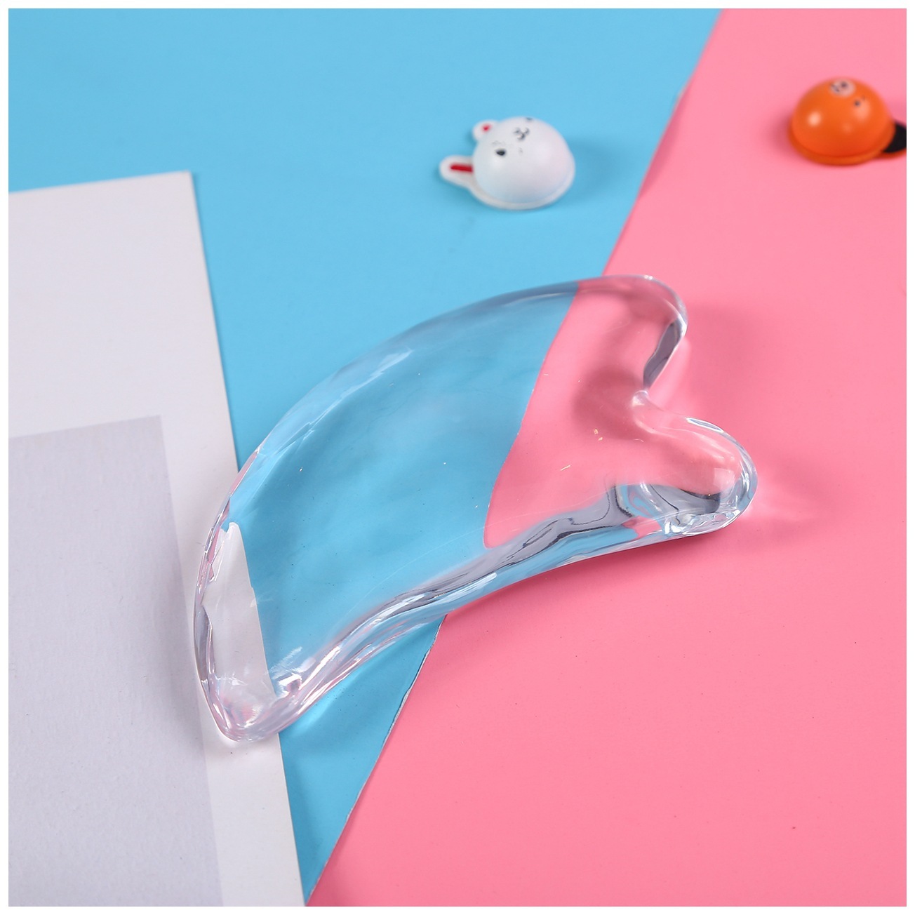 The manufacturer's wholesale sale of shaving crystal shaving plates is customised for resin shaving face massagers.