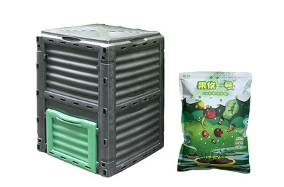 Nhà ngoài phòng với hộp phân bón 280L, một cái trống lên men aerobic cho chất thải hữu cơ vô dụng.
