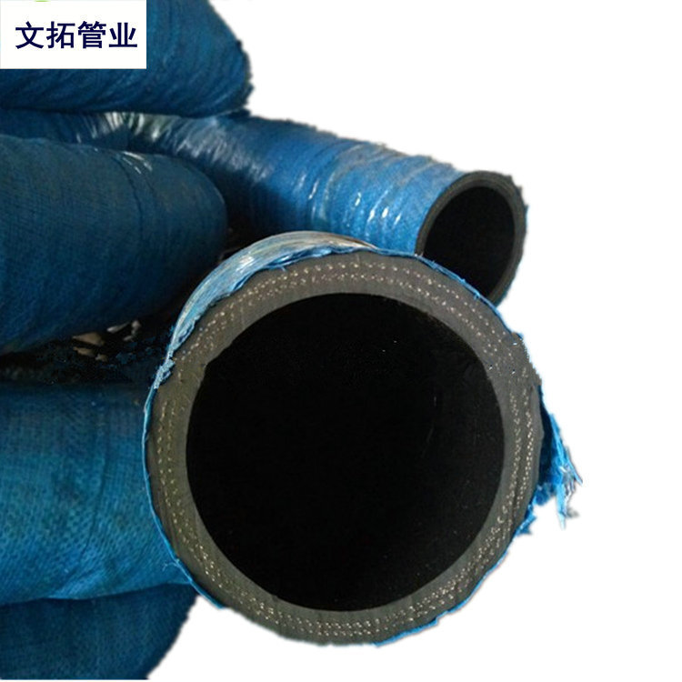 Large-calibre steel silk skeletons entangled around rubber tube low pressure drain dredging tubes