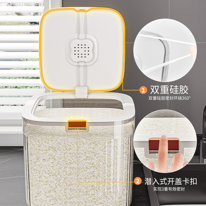 Cửa hàng gạo có hộp chống sâu bọ, cơm gạo được bọc thời trang.