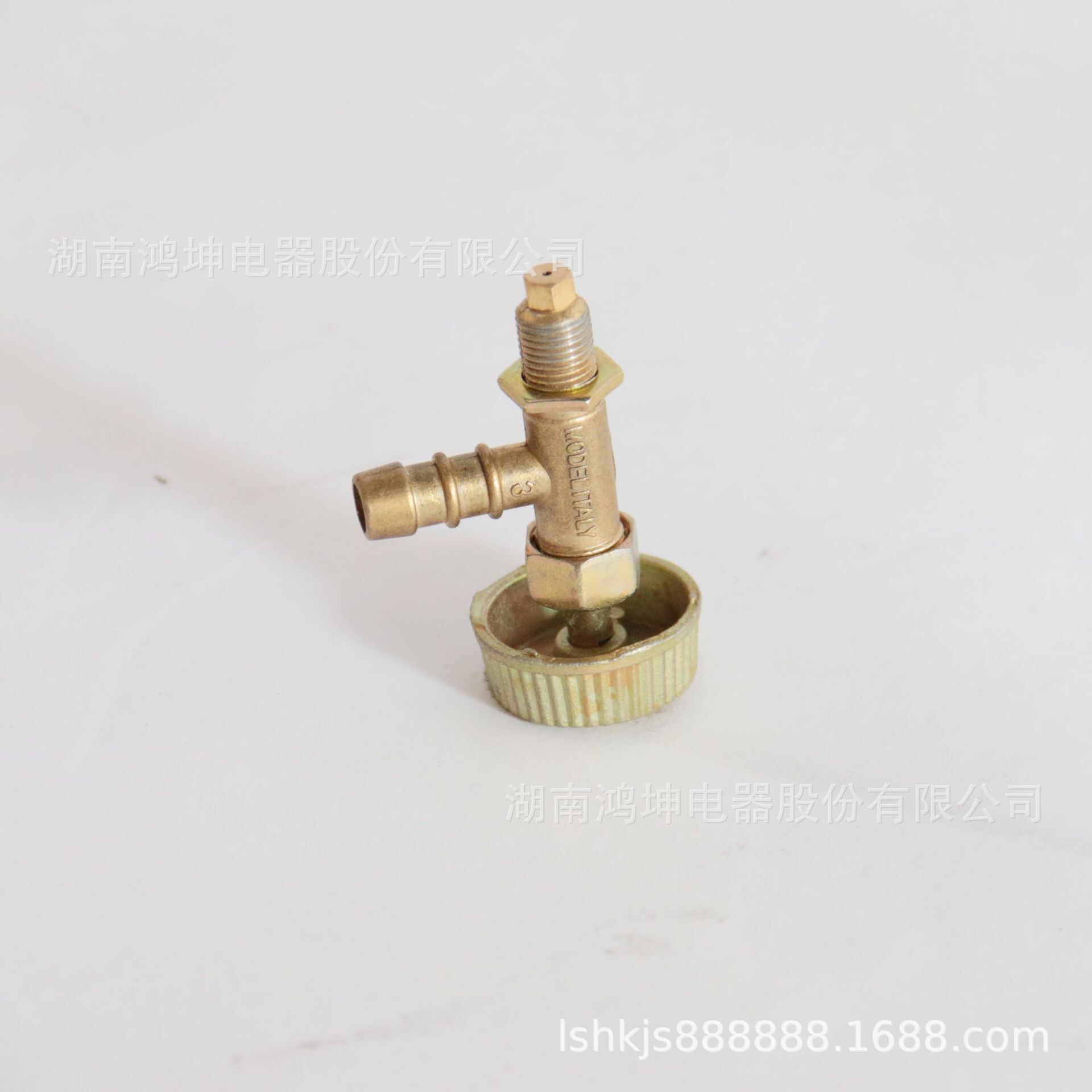 Waterproof fittings for the gas stoves with fittings for the natural gas valve liquid gas valve pins for the brass valve but not for the zinc alloy valves