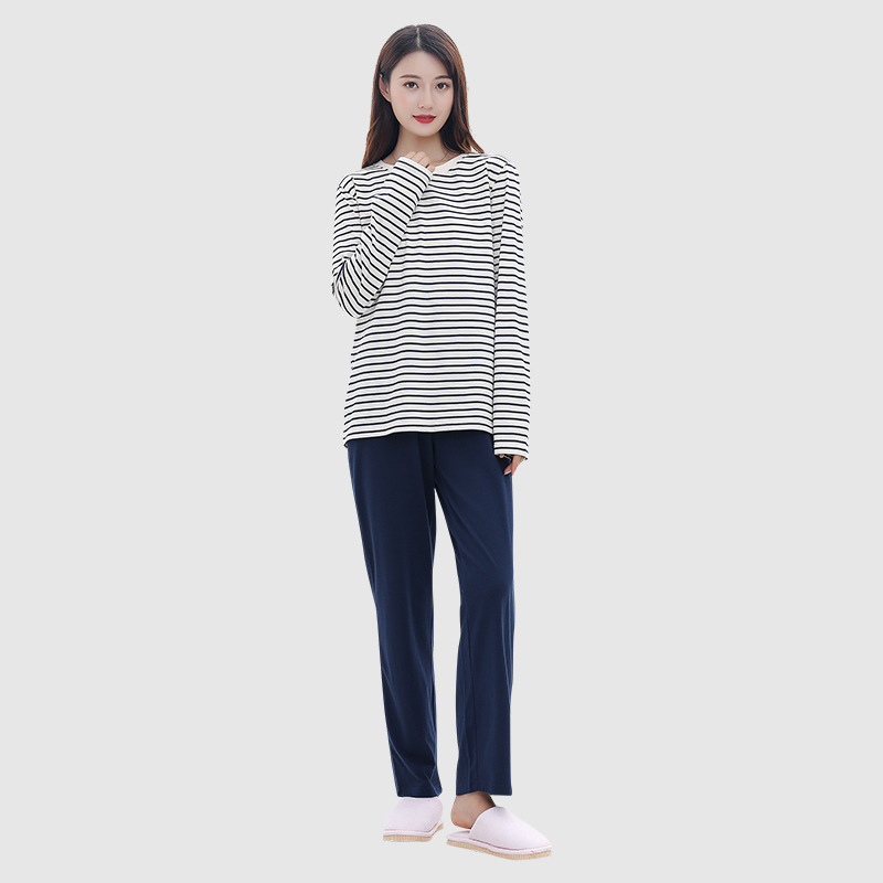 Những cặp đôi mùa thu và mùa đông với một bộ đồ cà vạt tròn, một bộ đồ bông tinh khiết, và một bộ váy nhà đôi.