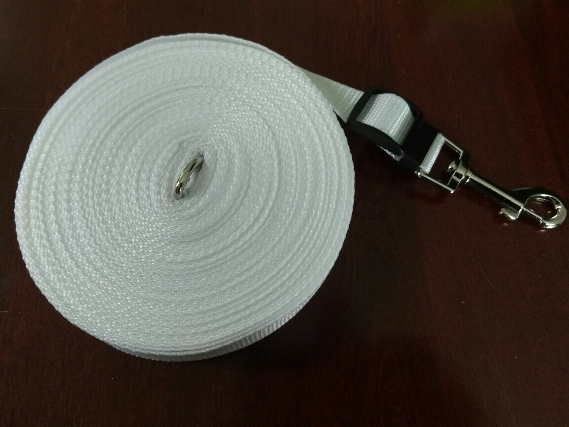Nhà sản xuất bán một máy theo dõi dây chuyền dài, dài.