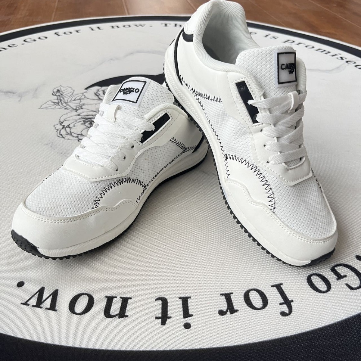 Cartier male sneakers, 2024 new flaccid flaccid flaccid shoe.