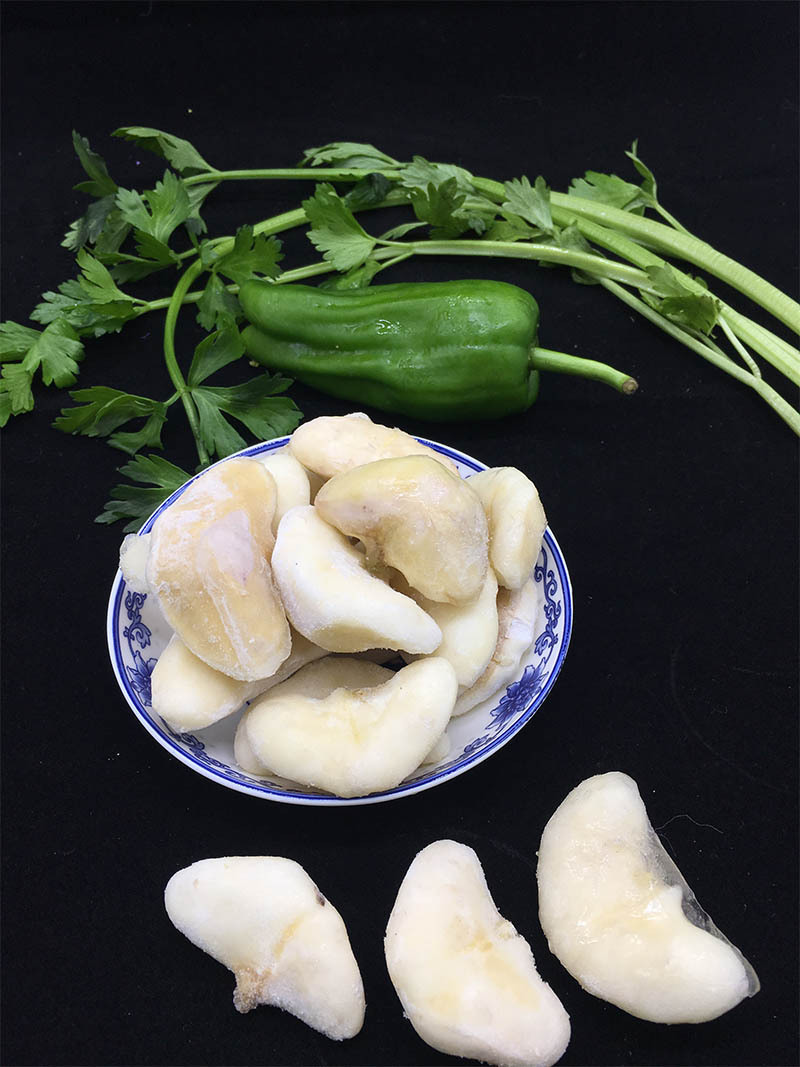 Cái giếng của ông Hồng đã bị đóng băng, và chúng ta đều mặc đồ 2 pound.