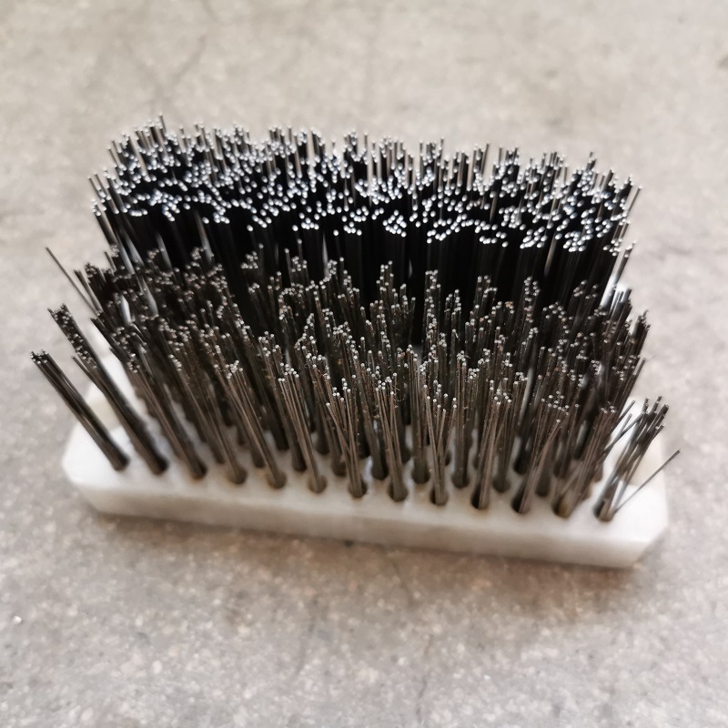 The manufacturer supplies a p-plated steel brush.