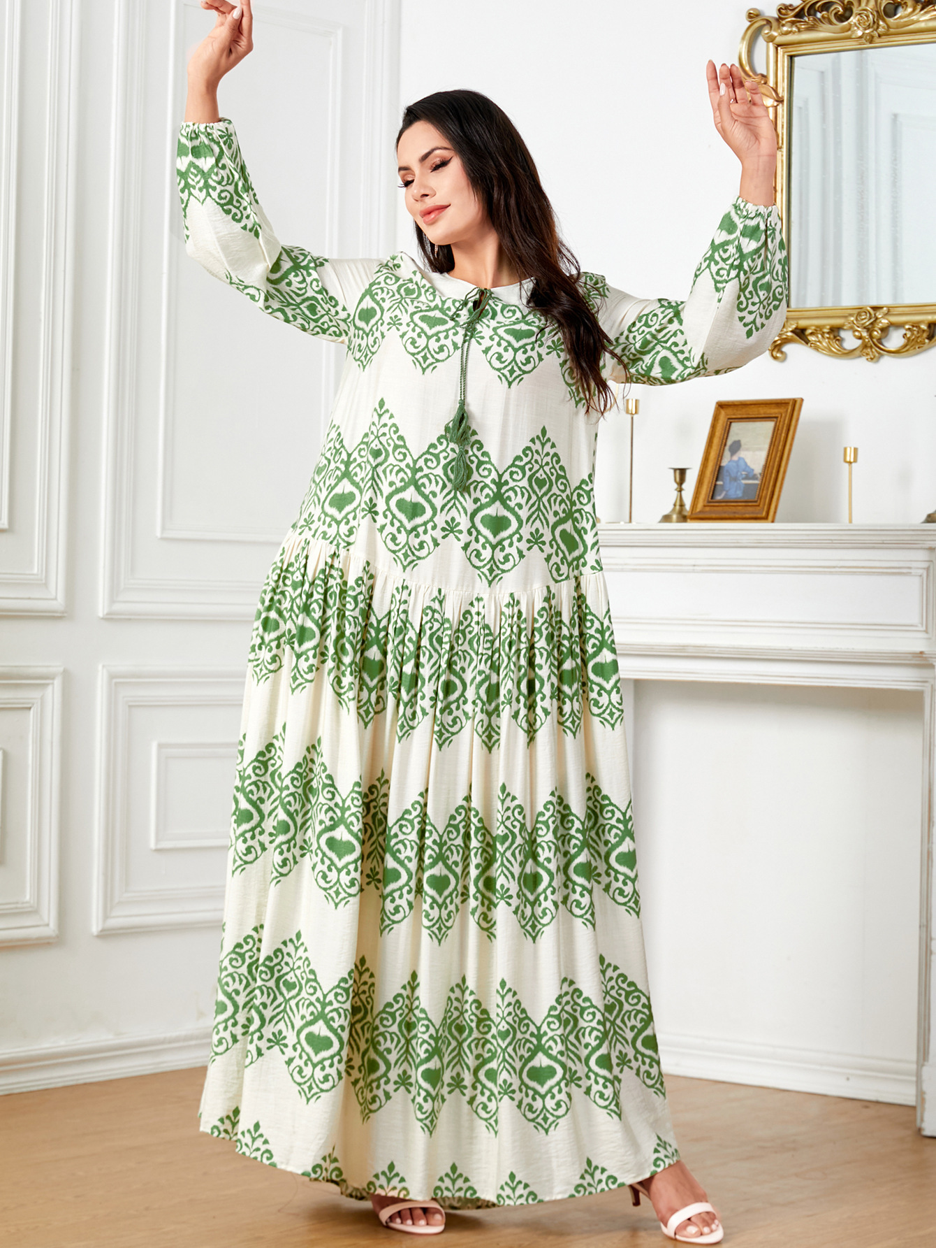 3990 New Muslim women across the Middle East, long-sleeved, elegantly stamped dress of Amazon electrician.