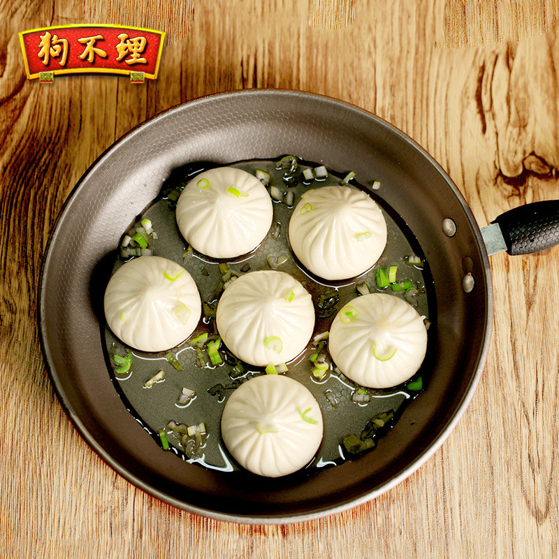 선샤인 개는 400g 돼지고기, 붉은 양파, 전통적인 오래된 파스타 아침 식사에 대해 걱정하지 않습니다.