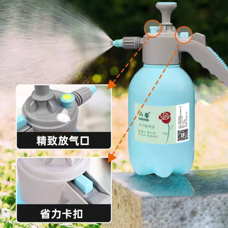 Ống nước được bơm bằng tay của cây.