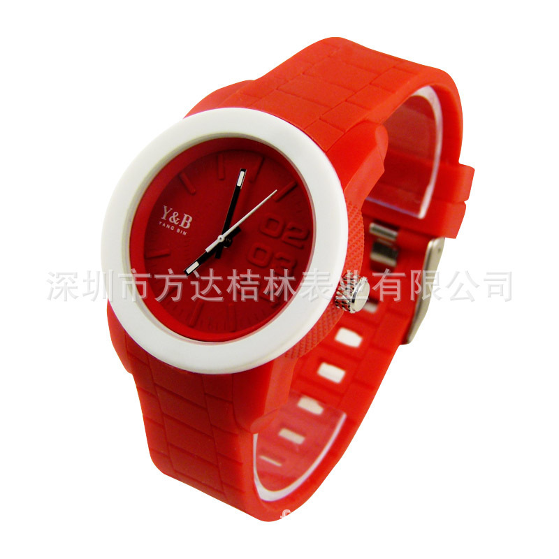 A new fashion plastic watch.