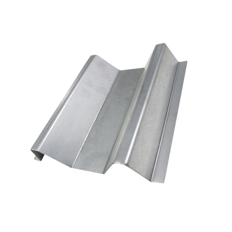 Customization of tank plate bends to cut laser-pore-coated steel tank roof sheeting at the top of the house.