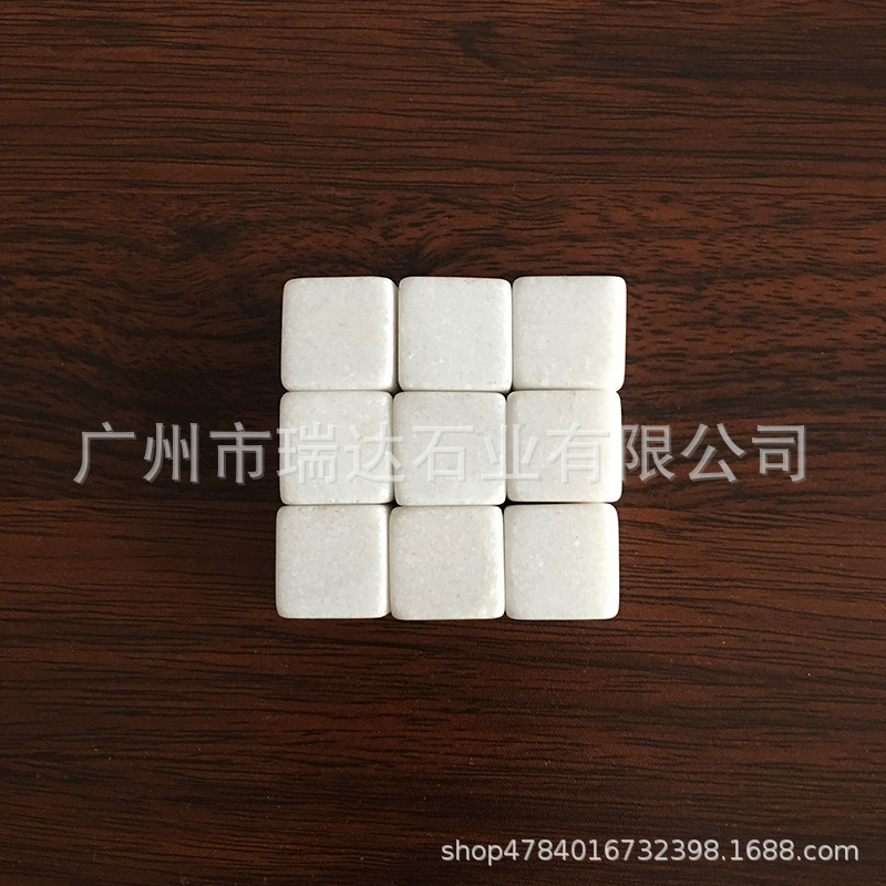 Kem tự nhiên và whiskey.