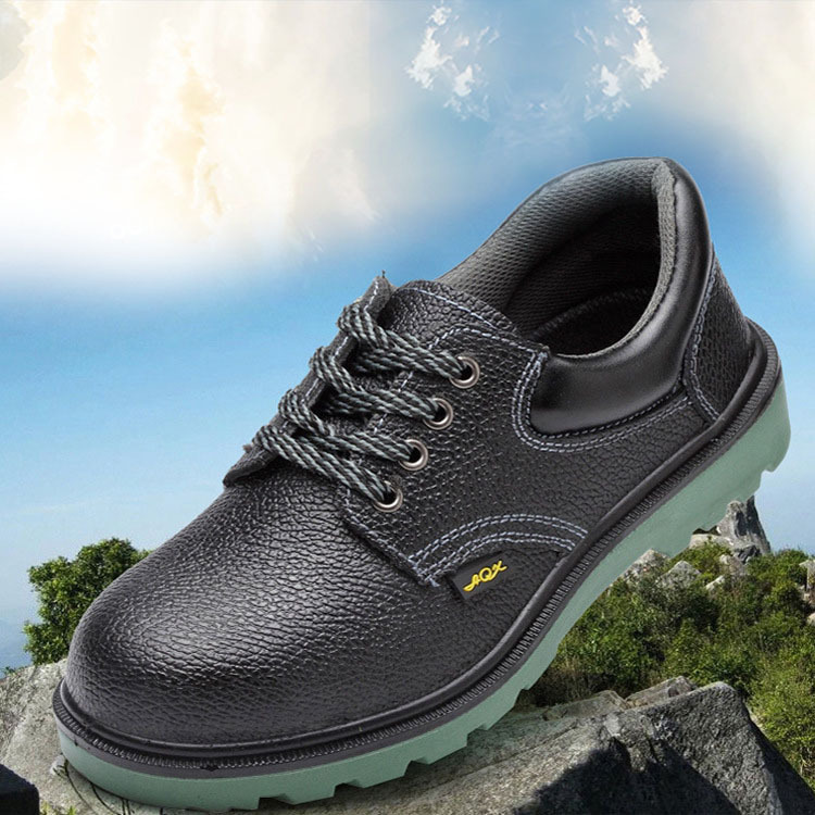 State-sanctioned shoes and shoes are protected from puncture and cattle skins resistant to oil-resistant and safe work shoes