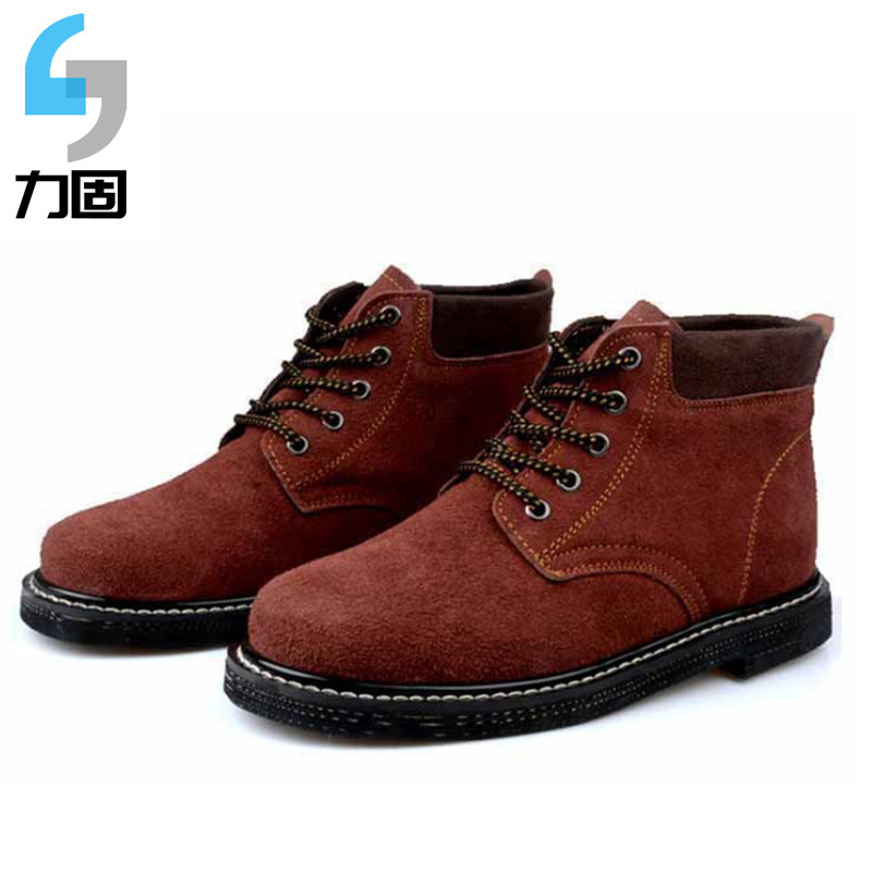 Tire bottom shoes, boys, four seasons of work shoes, steel packs, stabbings against electric welding.