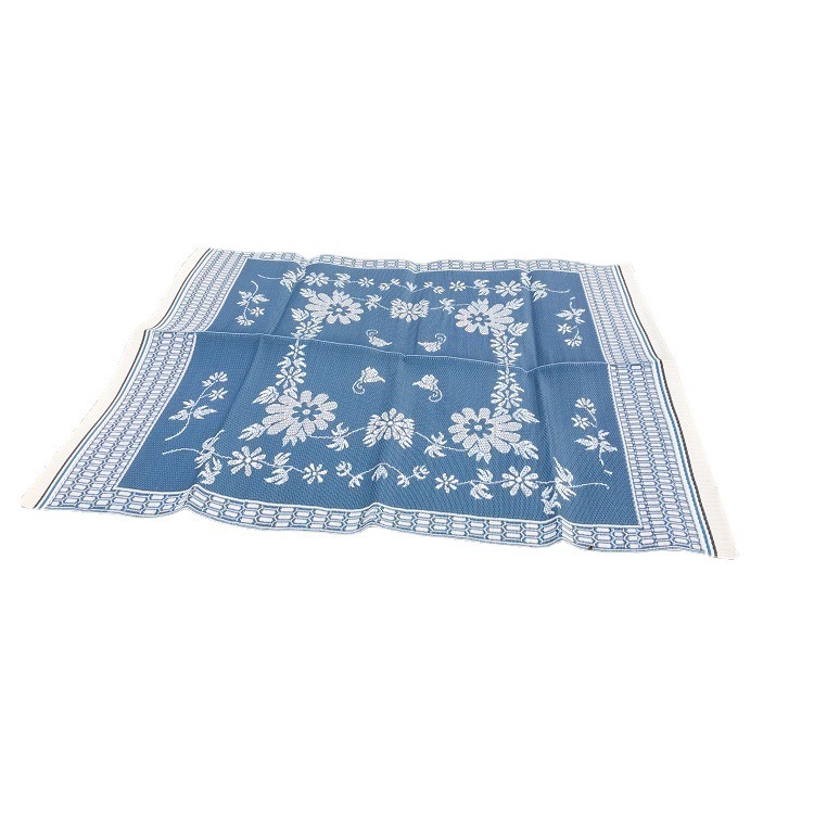 Đeo khăn trải giường cho du lịch ngoài trời và tấm chiếu chống thuỷ triều để gấp thảm bãi biển