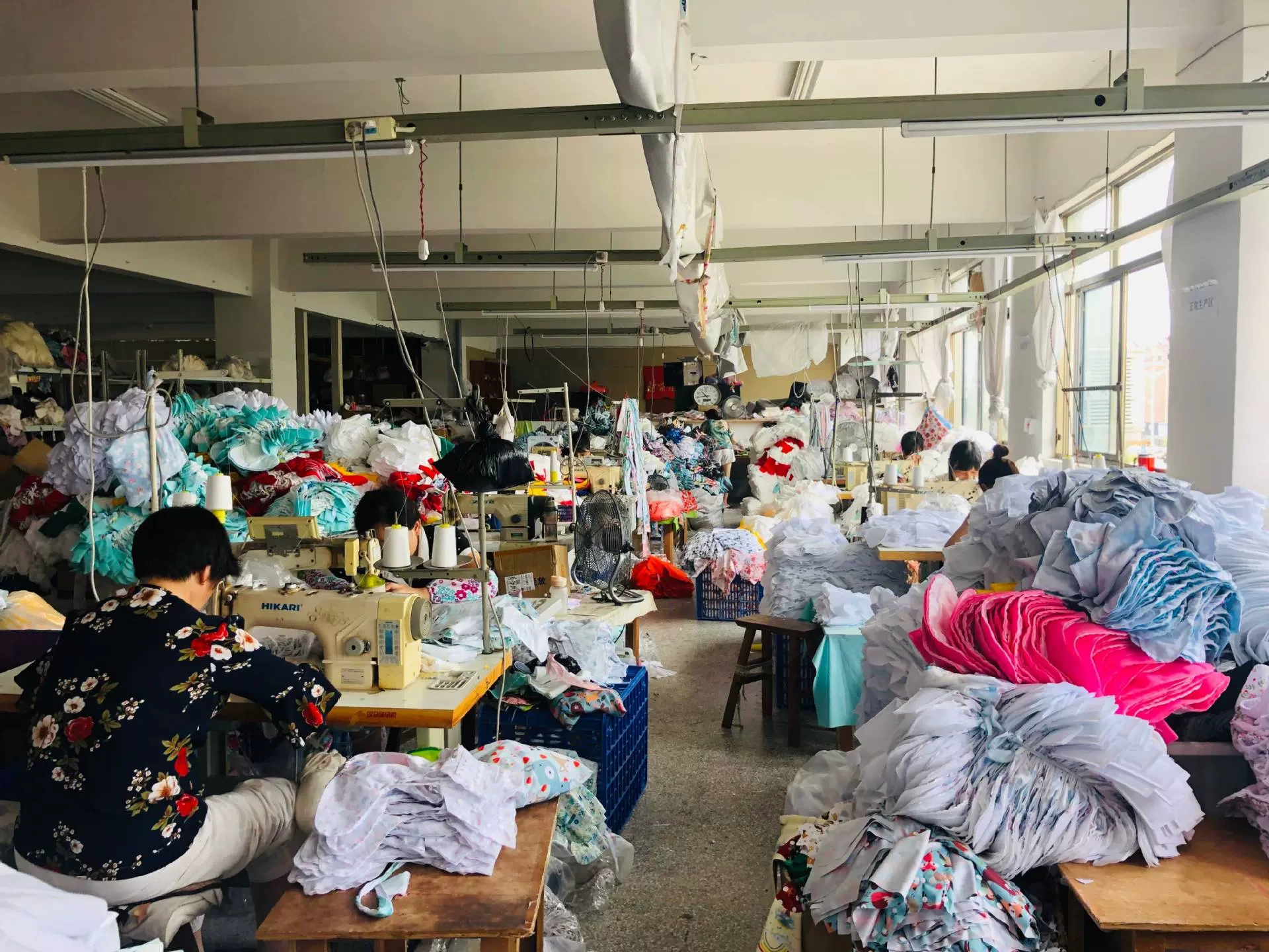 Công ty TNHH Công nghiệp và Thương mại Aidan, Huyện Pujiang