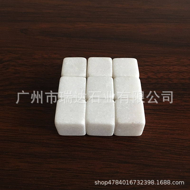 Nhà máy bán rượu tự nhiên, đá, đá, trắng, trắng, trắng.