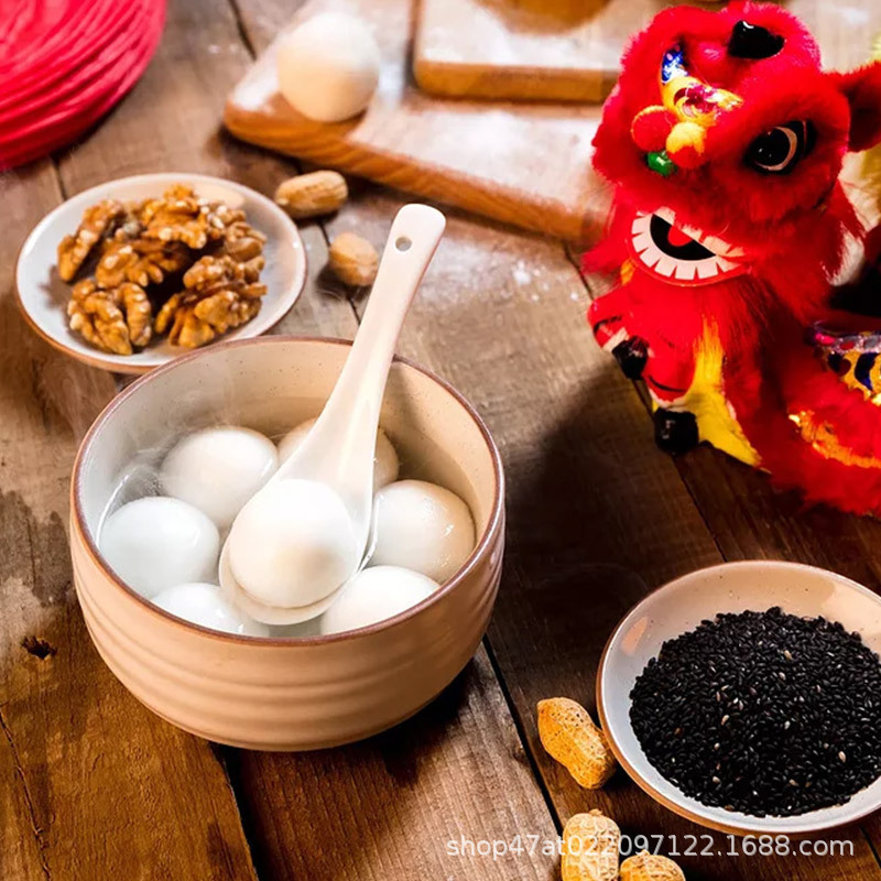 Con chó không quan tâm đến món súp.