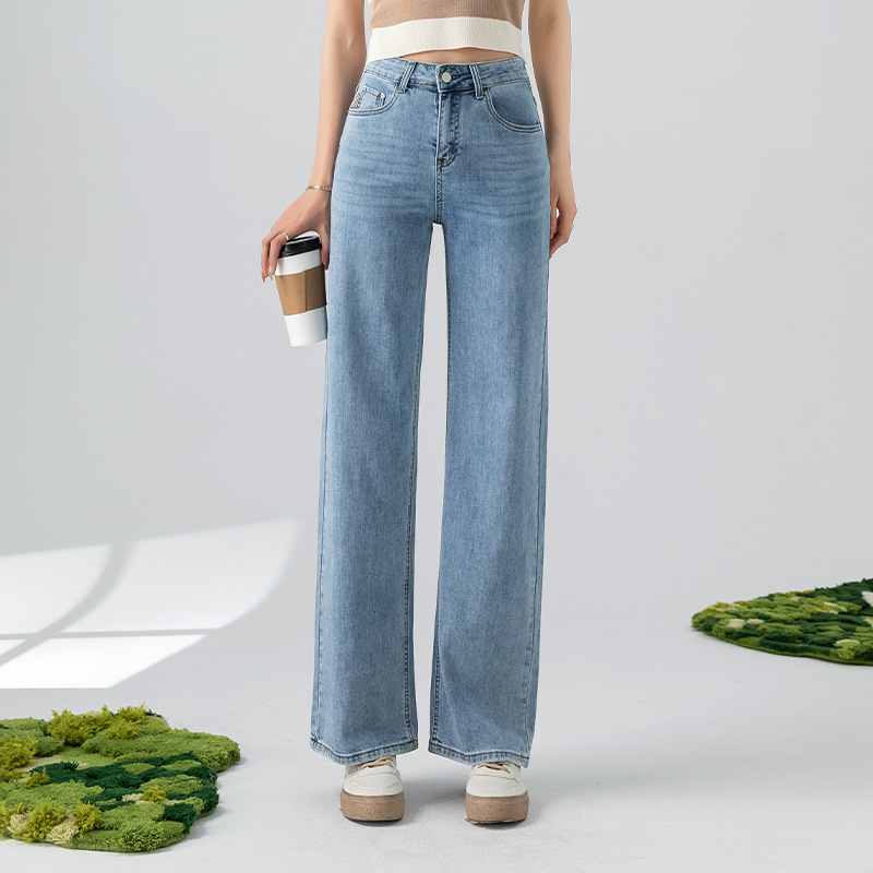 Light blue high-side, broad-legged jeans. 2023 summer thin, narrow-skinned, straight pants.