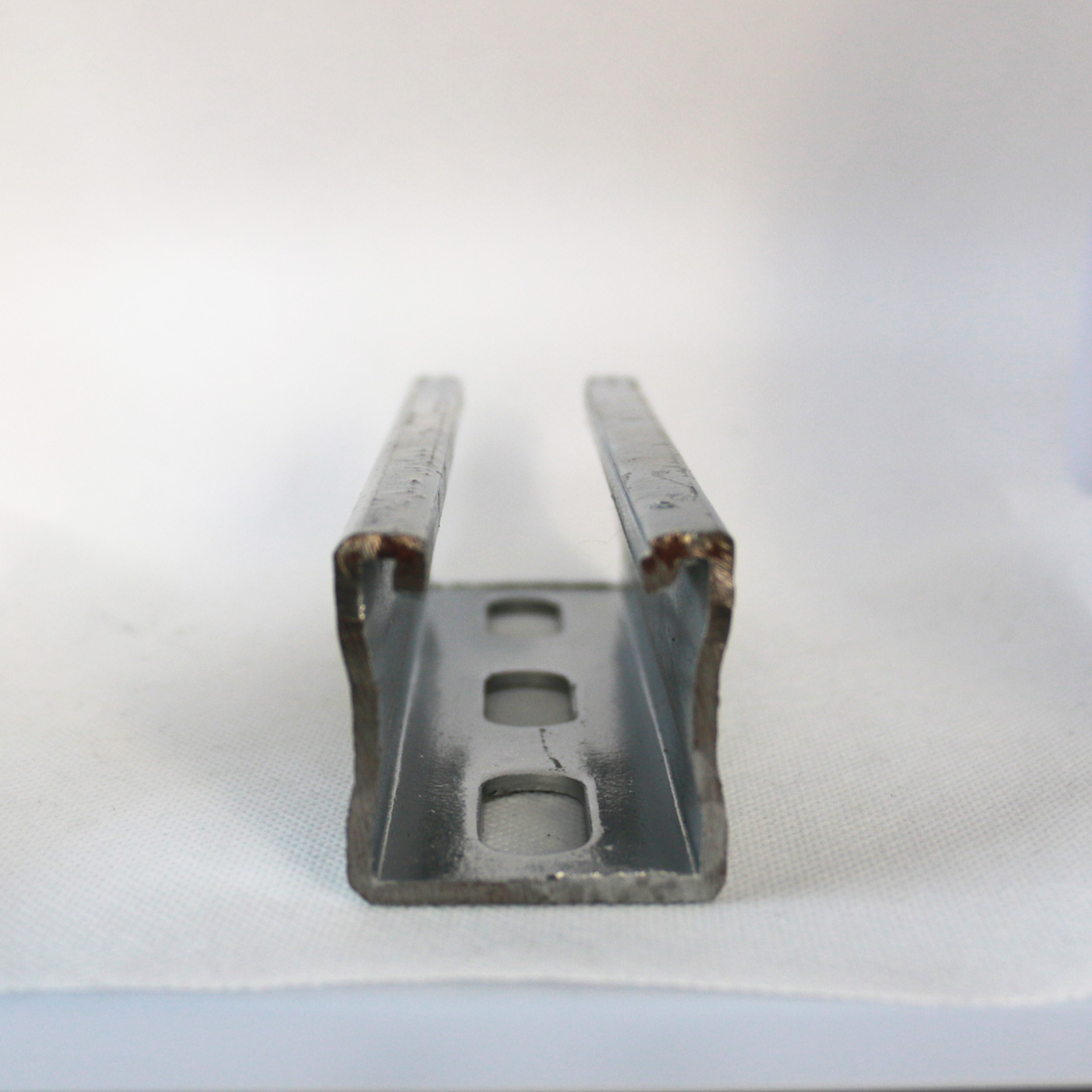 Anti-earthquake support fittings for the cold-turned c-lined steel-photo-light-volt-volt-solve solar support for the construction of the C steel structure