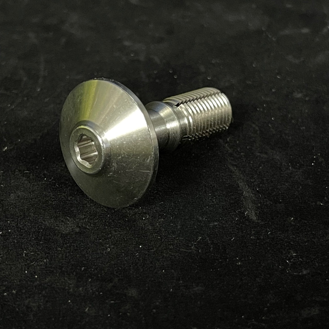 Stainless steel numerically controls special screws of the CNC precision processing aluminium alloyed brass metal parts