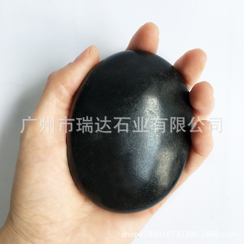 Viên đá đẹp 7*9*3 ở cung.