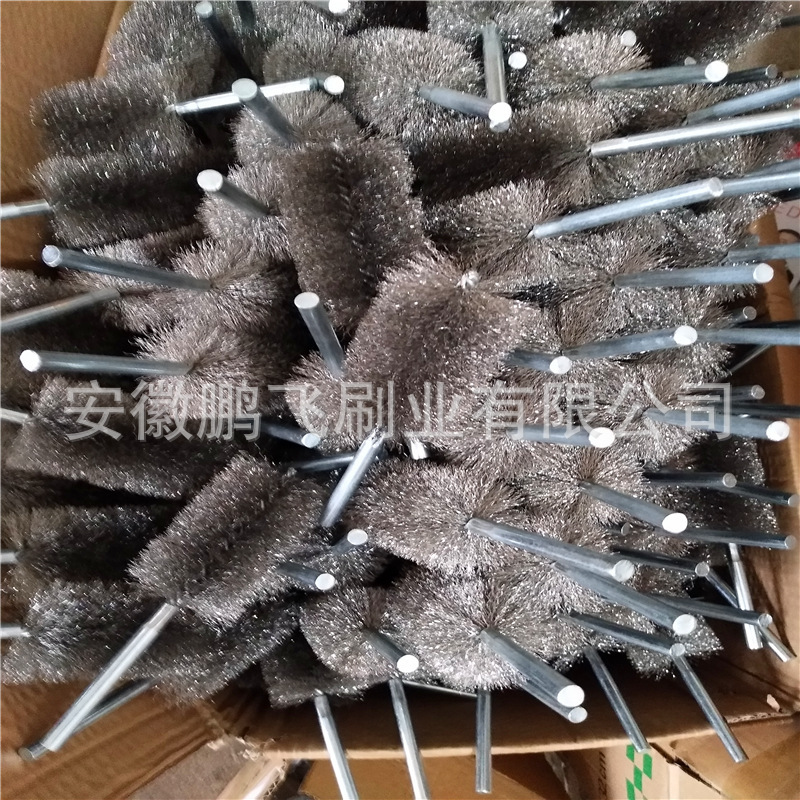 Customize all kinds of piping brushes, piping brushes, round brushes, wire brushes, pipe brushes.