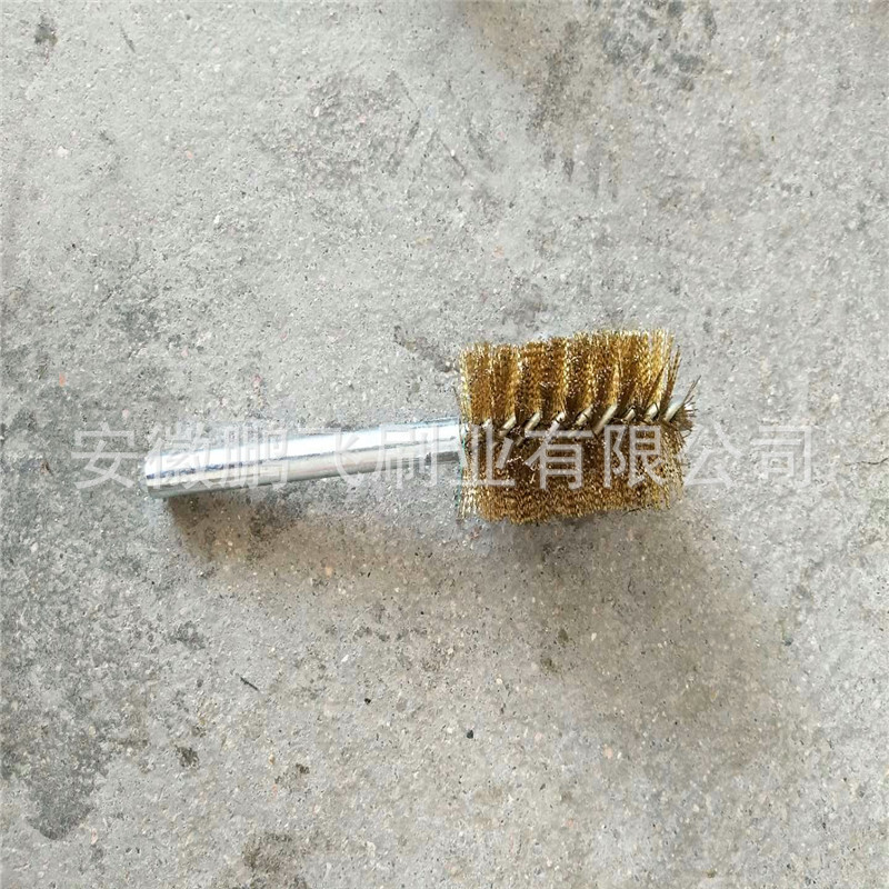 Customize all kinds of piping brushes, piping brushes, round brushes, wire brushes, pipe brushes.