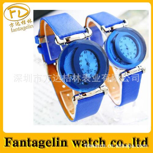 Supply of men ' s and women ' s fashionable couples ' belt watch