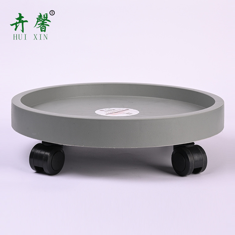Bánh xe được thép với khay hoa và dù.
