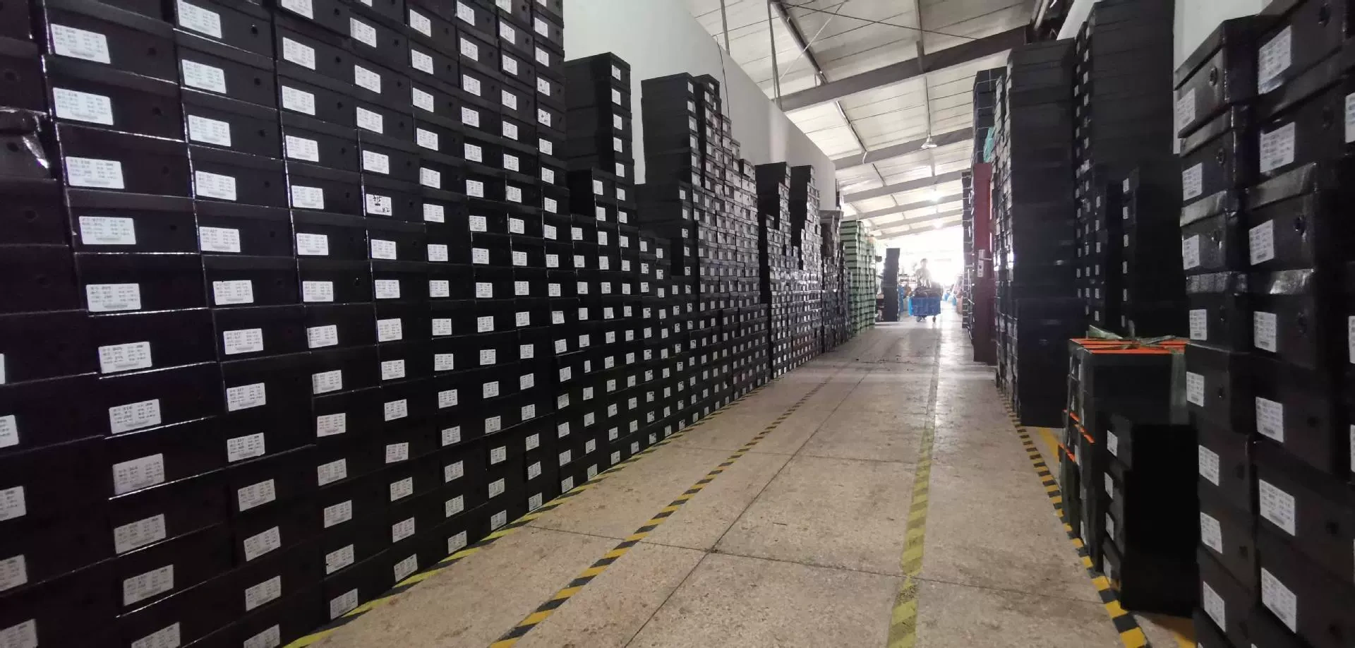Wenzhou Hummer Shoes Limited
