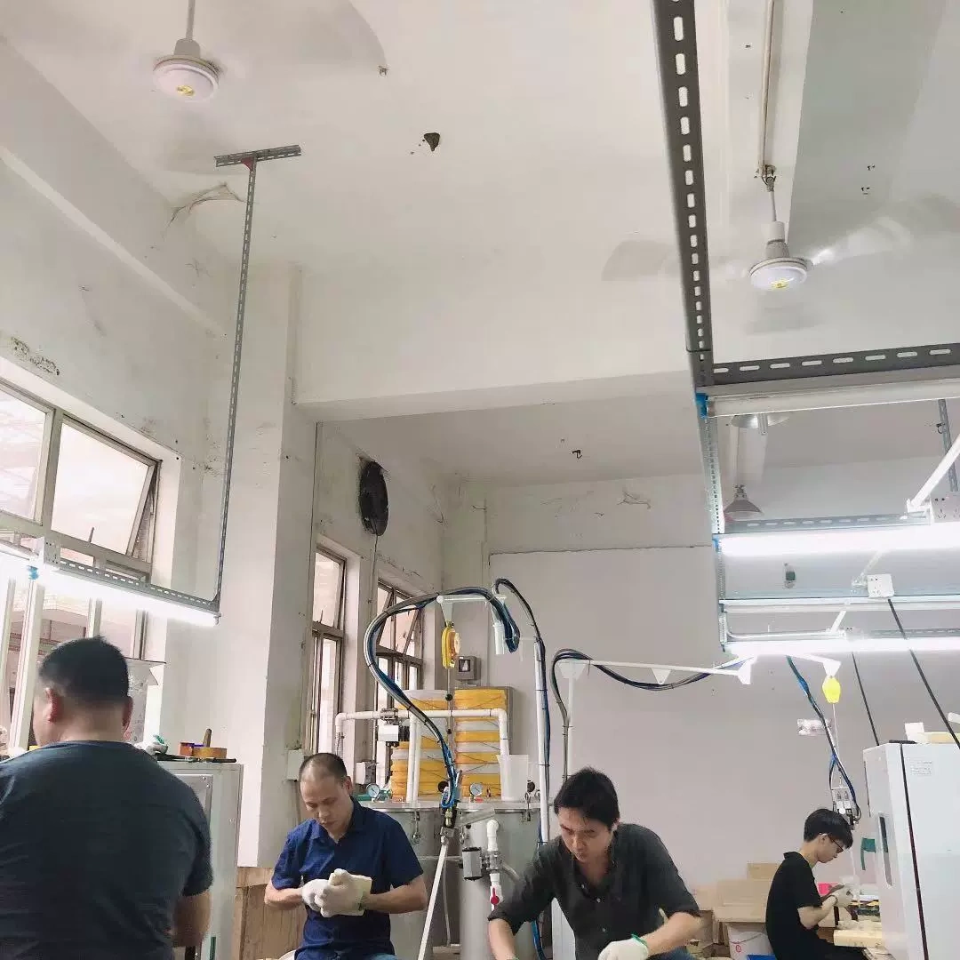 深圳市人山硅胶模具有限公司