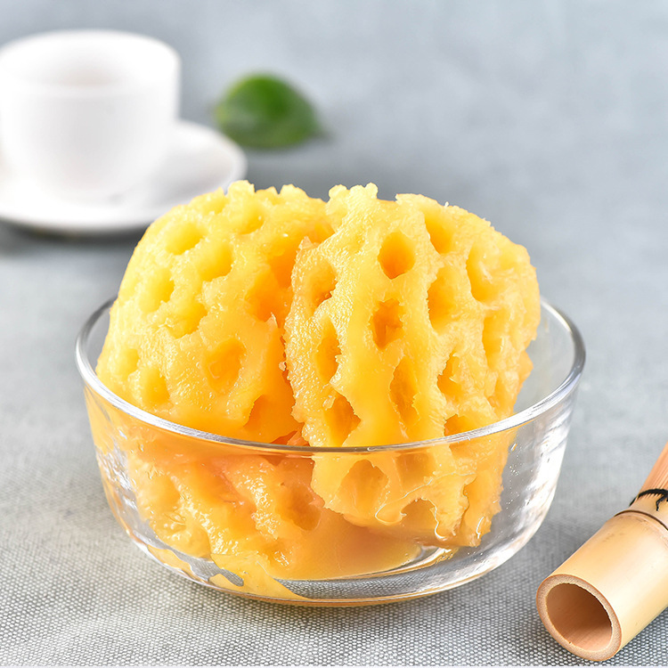 Những cánh hoa dứa được ướp lạnh, thịt dứa đông lạnh, kẹo, những vật liệu làm bánh dứa, một ký trực tiếp từ nhà máy.