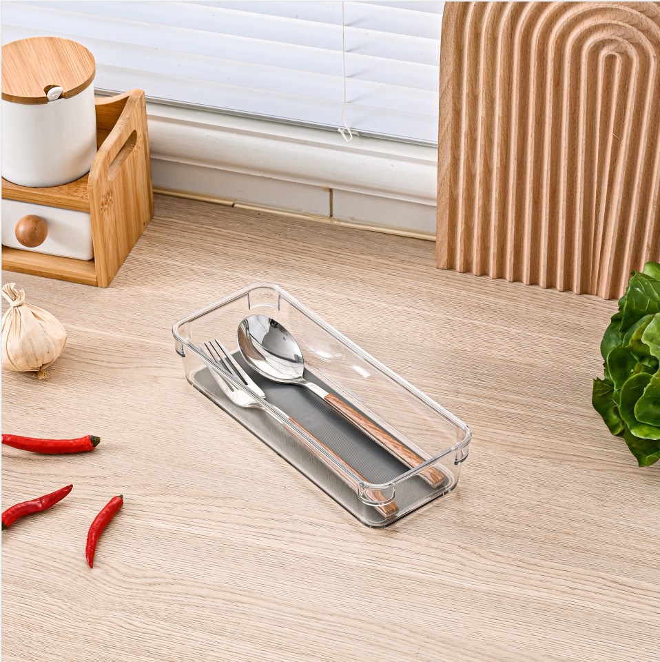 Ngăn kéo chứa một hộp đựng những cái bình bóng mịn và một hộp đồ ăn miễn phí với ngăn kéo nhà bếp riêng biệt.
