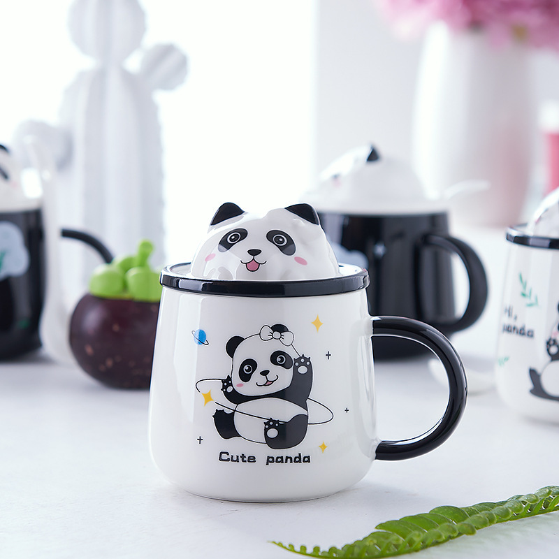 The ceramic Marks and Cute Animal Cartoon with the original glazing cup with the glass office.
