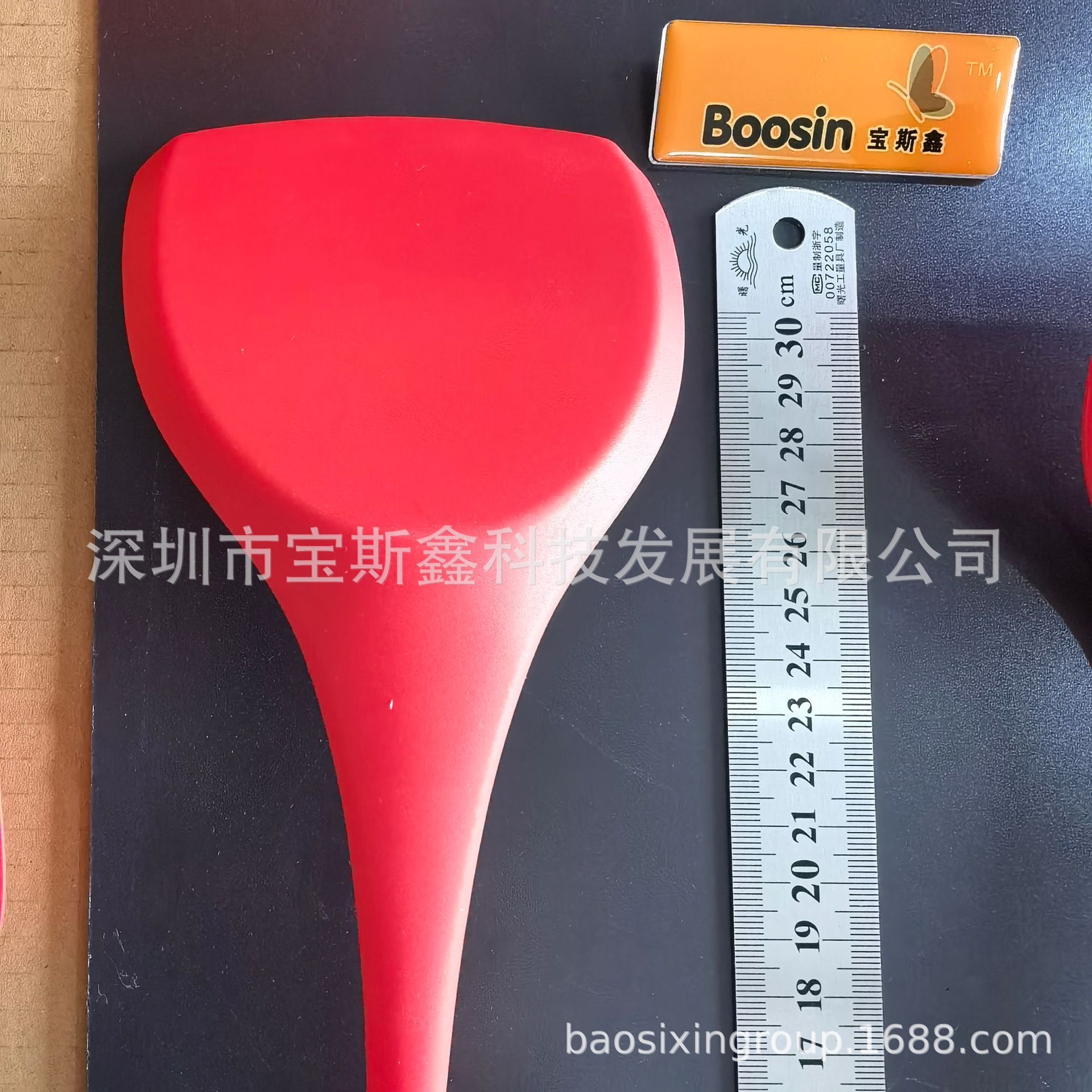 Sản xuất 3 gói gồm những cái xẻng cỡ đỏ ưu tiên cho kho hàng hóa thương mại nước ngoài có kích cỡ cao